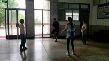 说明: E:\CZG\非教学\工会党务与指导青年教师\20220606 校工会活动视频\fun88乐天堂 姜亚东 踢毽子_Moment.jpg
